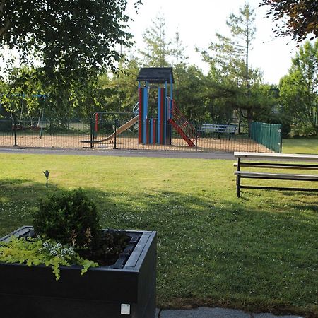 Goldcrest Village Apartments University Of ゴールウェイ エクステリア 写真